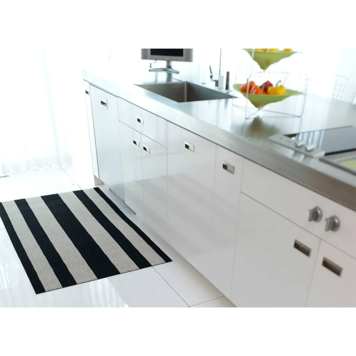 Chilewich Utility Mat Bold Stripe Black and White  61x91cm