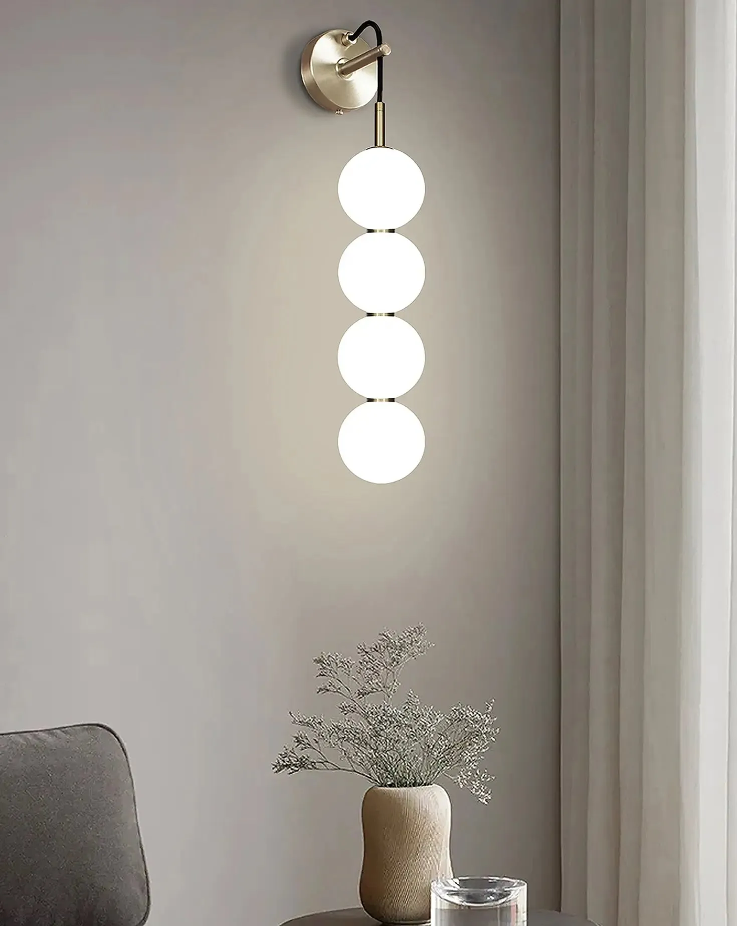 Echo 4 Ball Wall Light