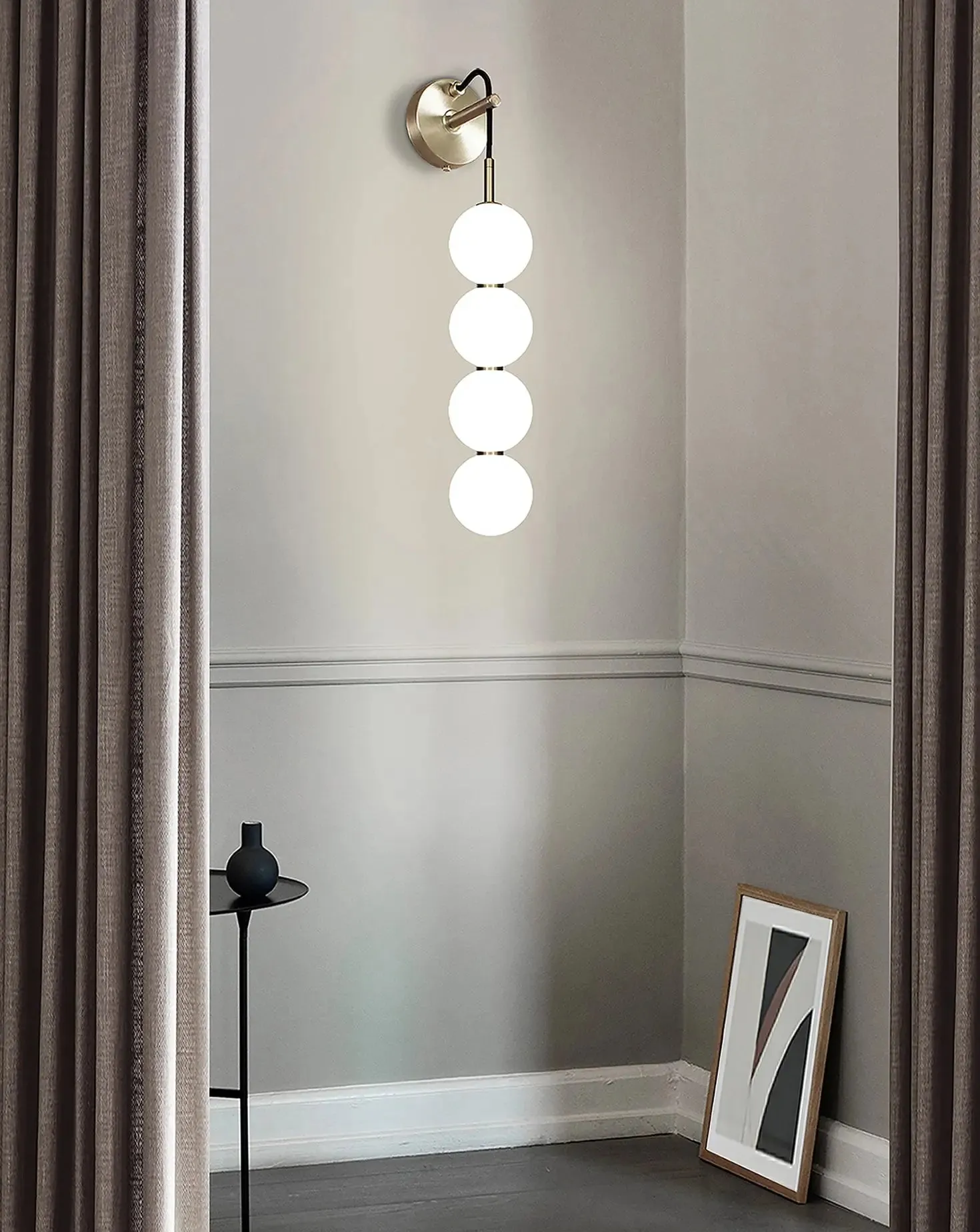 Echo 4 Ball Wall Light
