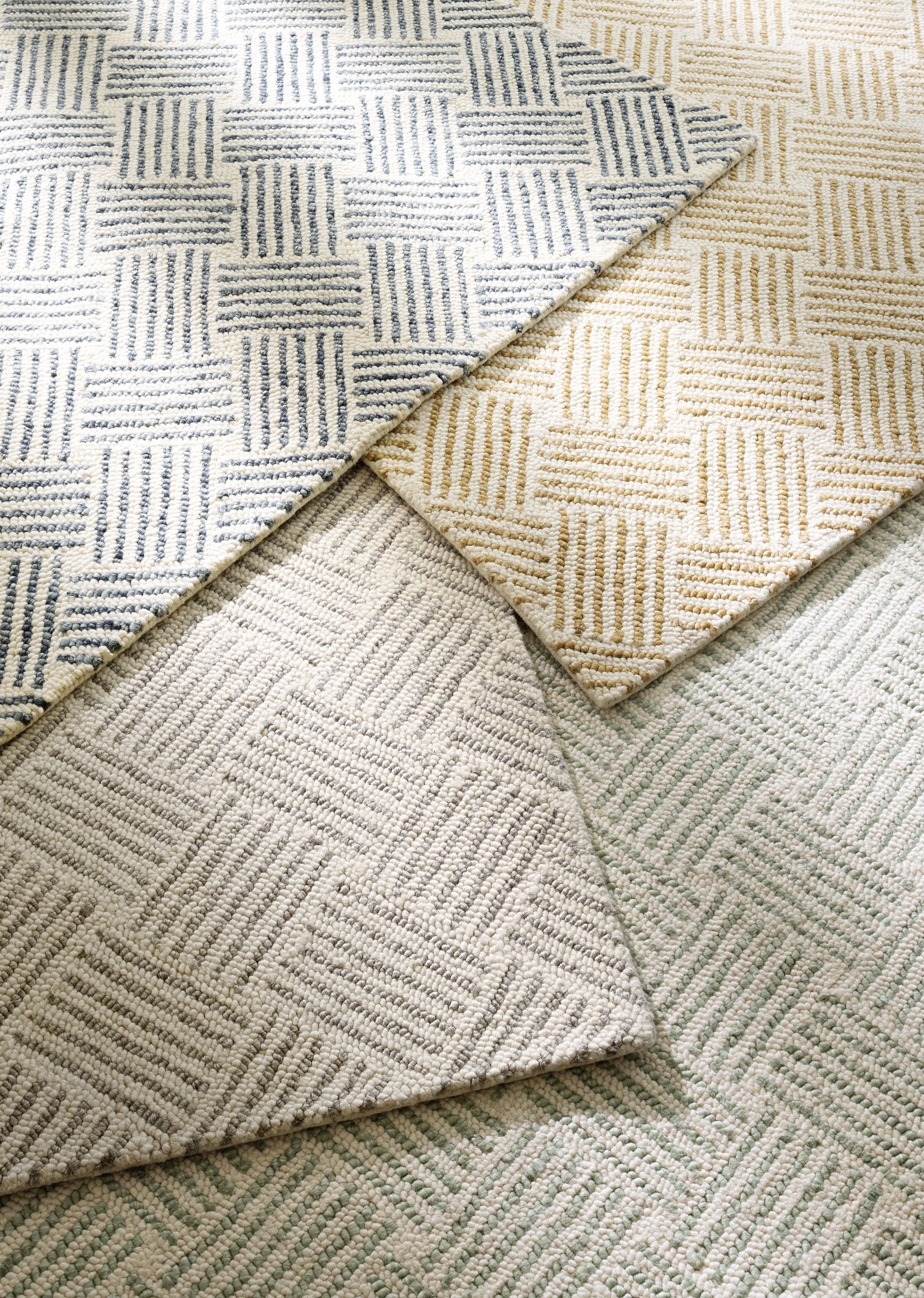 Layers Desert Sage Hand Hooked Wool Rug