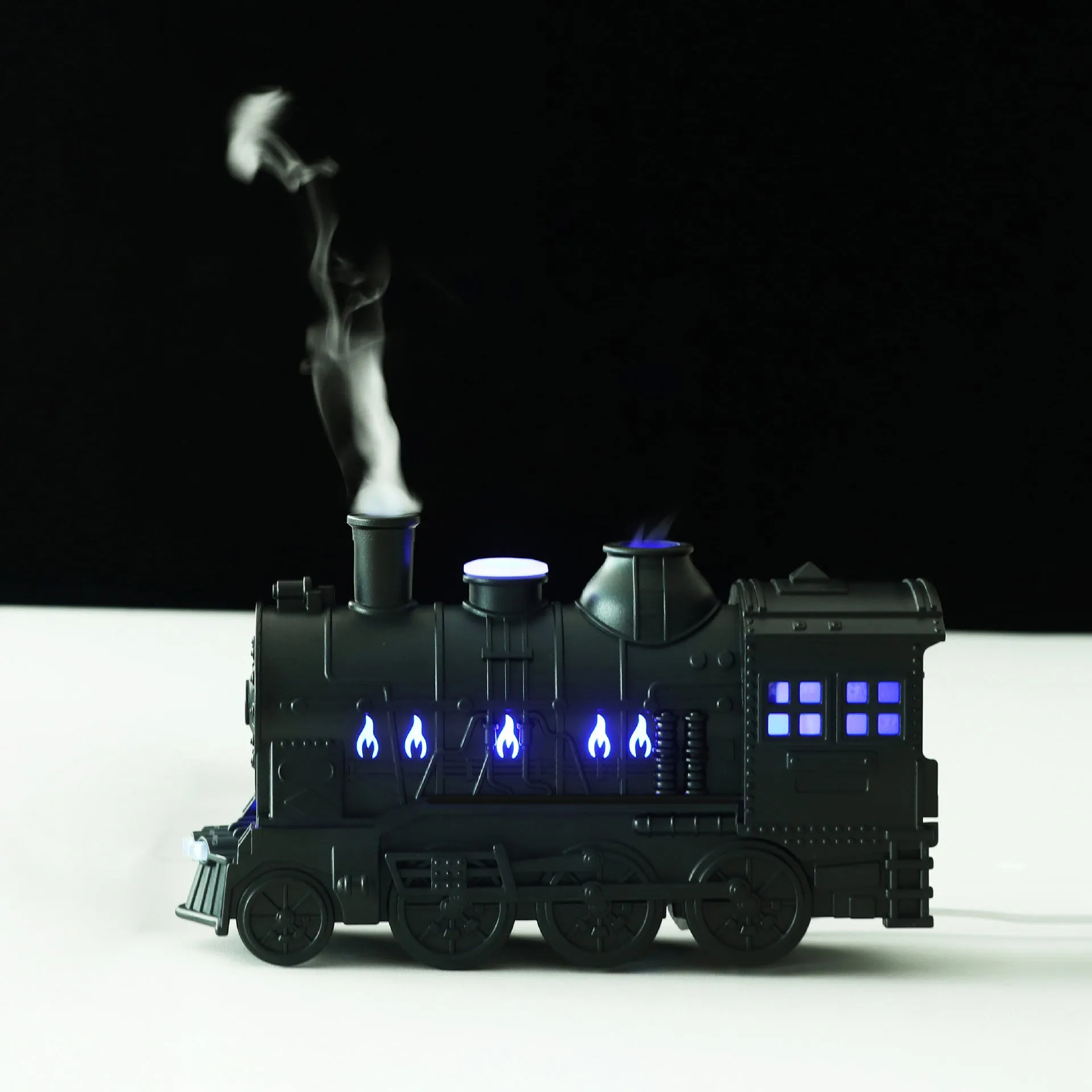 Retro Train Essential Oil Diffuser Humidifier