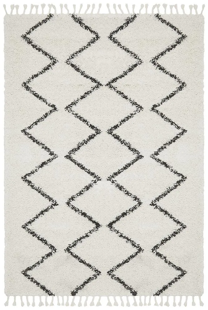 Saffron White Black Shag Tassel Floor Rug
