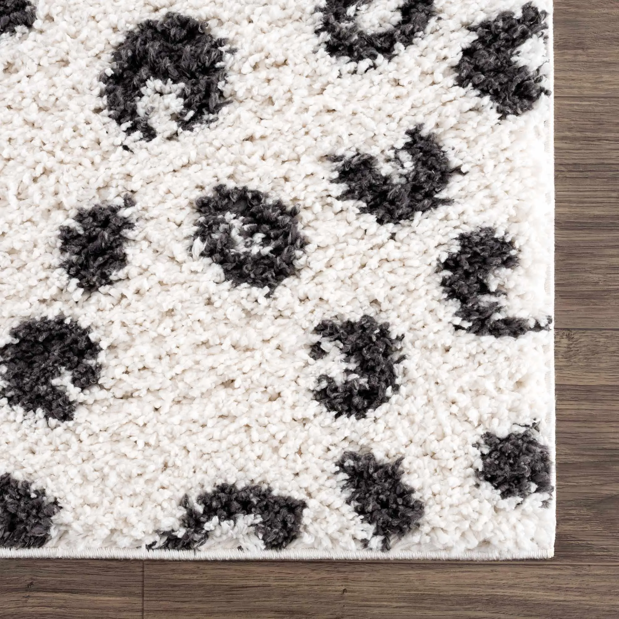 Zhen Black & White Area Rug - Clearance